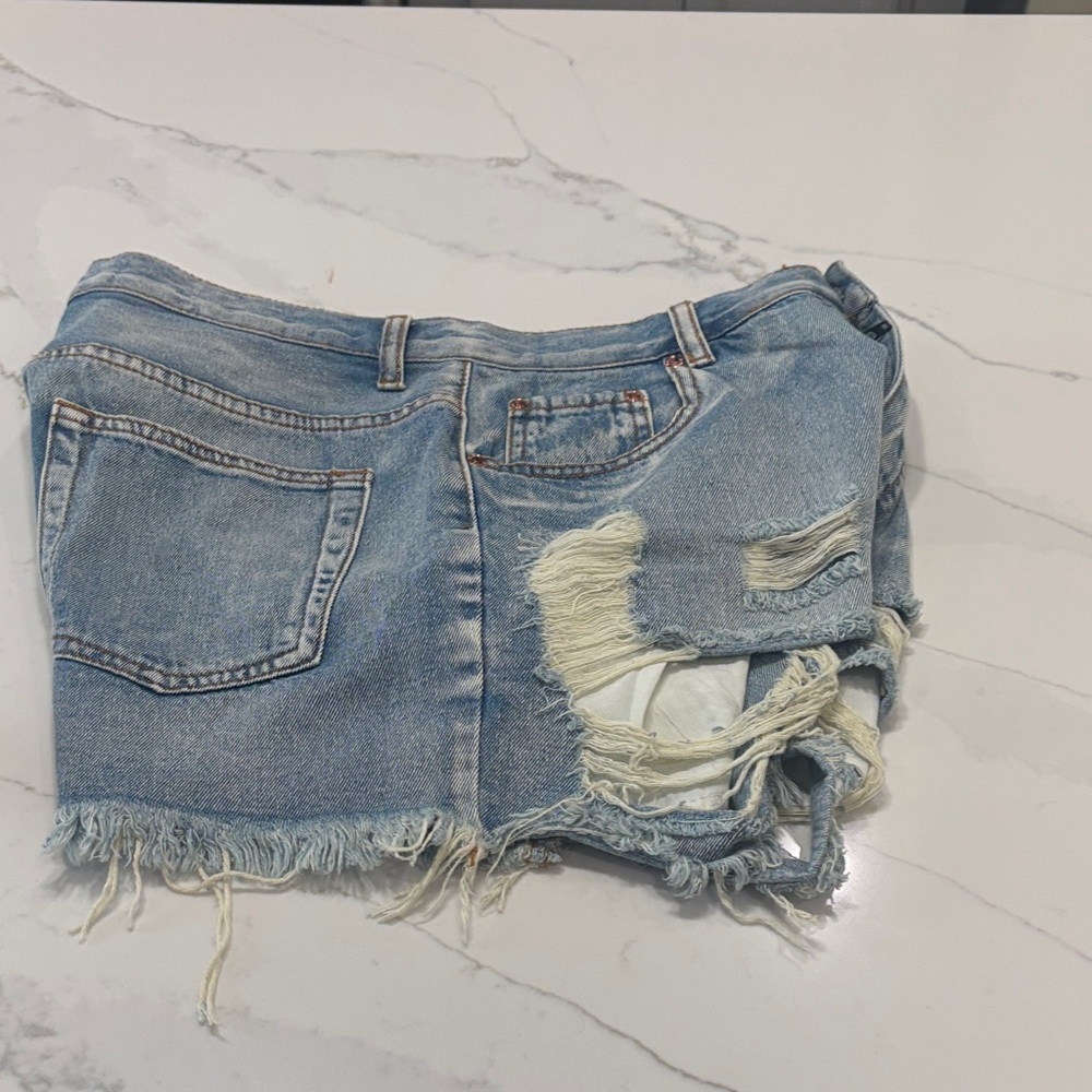 Signature8 Light Blue Frayed Hem Jean Shorts 100%cotton - Picture 15 of 16